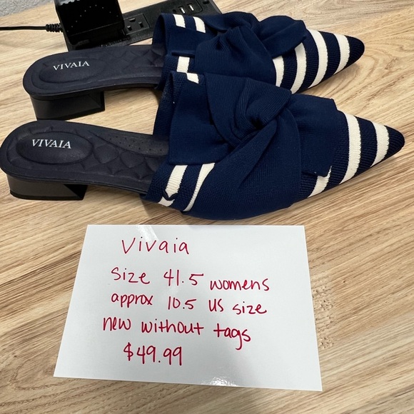 Vivaia Navy and White Women's Mules - Picture 1 of 2
